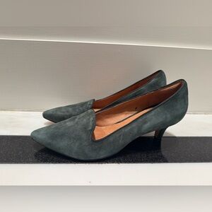 Clarks Dark Green Suede Women's Heels (low-heel) Size 8.5